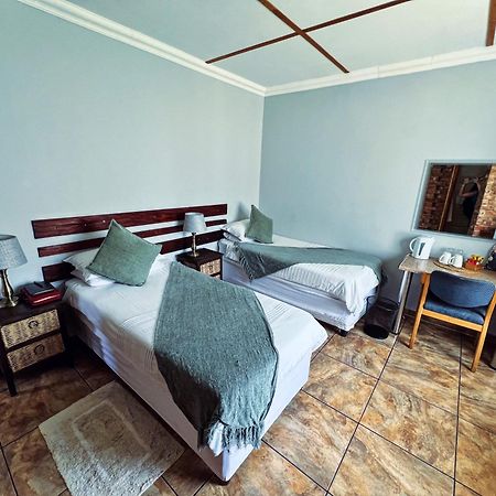 Agros Guest House Kimberley Buitenkant foto